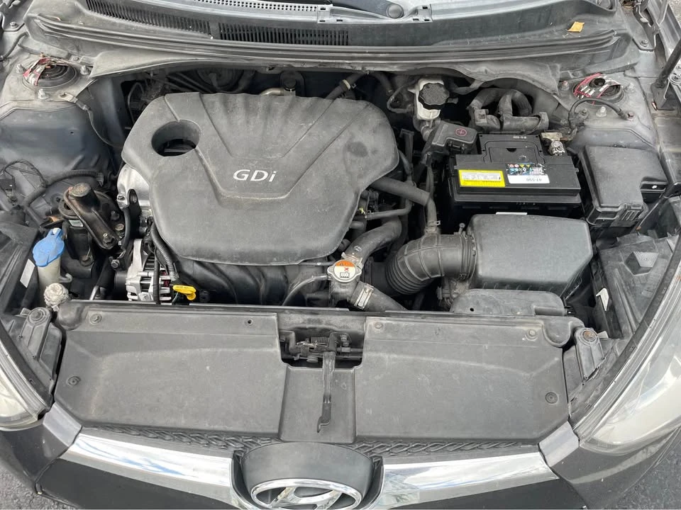 2015 Hyundai Veloster - Image 7 of 10