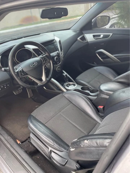 2015 Hyundai Veloster - Image 3 of 10