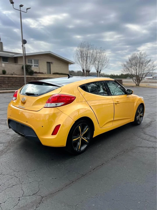 2015 Hyundai Veloster - Image 6 of 13