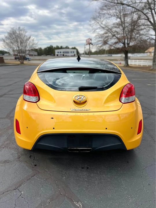 2015 Hyundai Veloster - Image 5 of 13