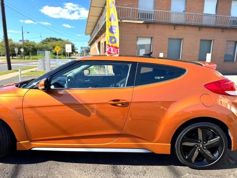 2015 Hyundai Veloster - Image 8 of 12