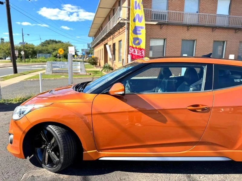 2015 Hyundai Veloster - Image 7 of 12