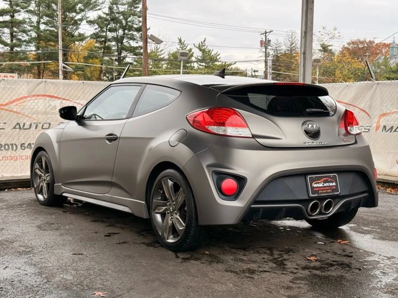 2015 Hyundai Veloster - Image 11 of 12