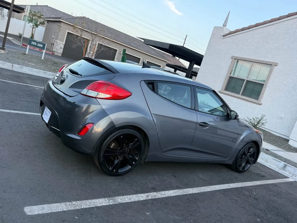 2015 Hyundai Veloster - Image 4 of 5