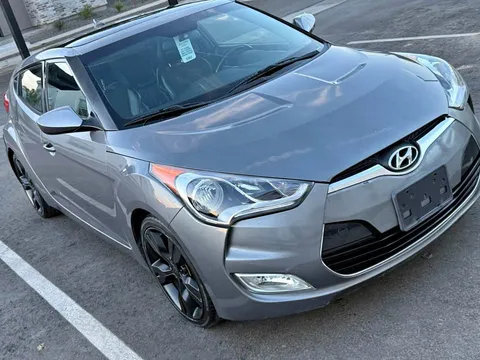 2015 Hyundai Veloster Base Sport