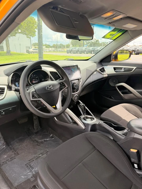 2015 Hyundai Veloster - Image 12 of 12