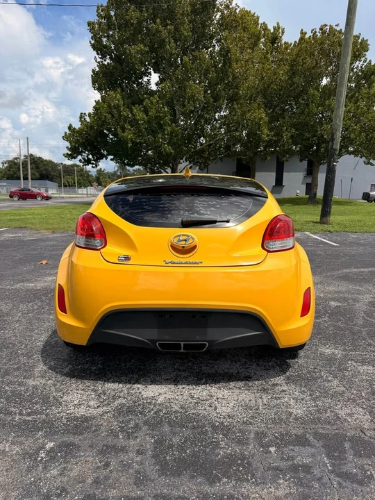 2015 Hyundai Veloster - Image 8 of 12
