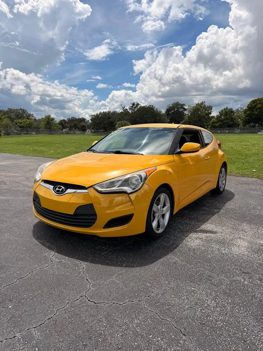 2015 Hyundai Veloster - Image 3 of 12