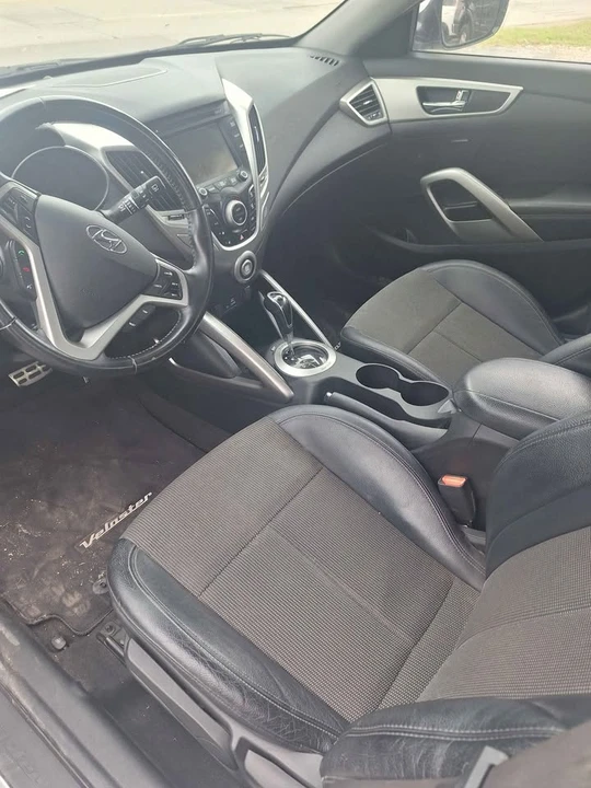2015 Hyundai Veloster - Image 3 of 4