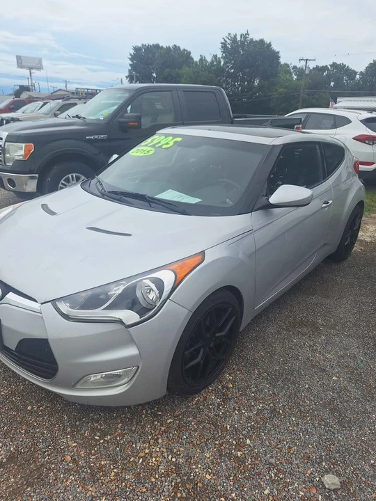 2015 Hyundai Veloster - Image 2 of 4