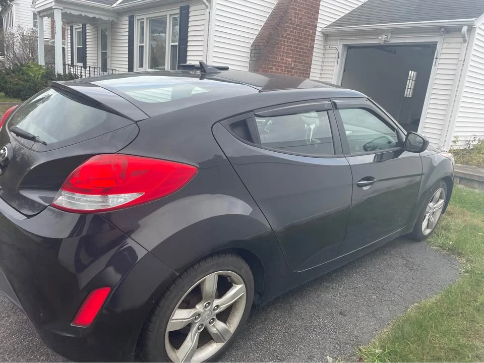 2015 Hyundai Veloster - Image 4 of 6