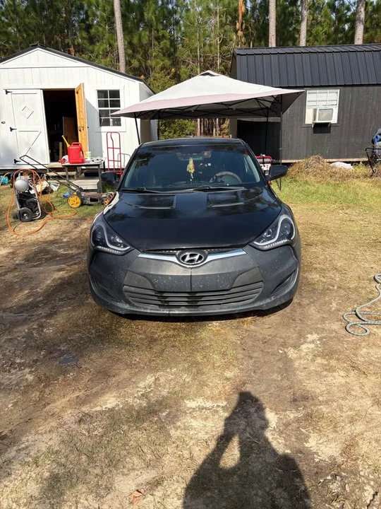 2015 Hyundai Veloster - Image 2 of 5