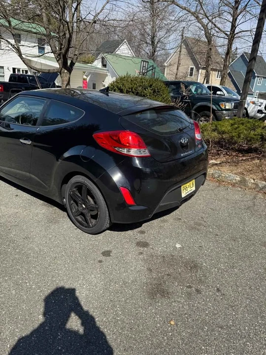 2015 Hyundai Veloster - Image 8 of 14