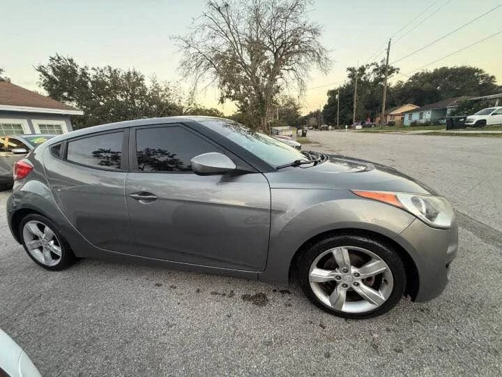 2015 Hyundai Veloster - Image 5 of 9