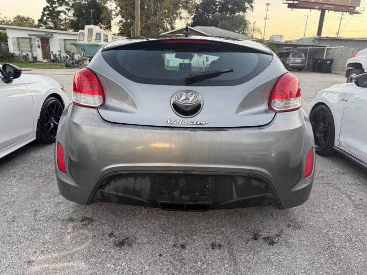2015 Hyundai Veloster - Image 4 of 9