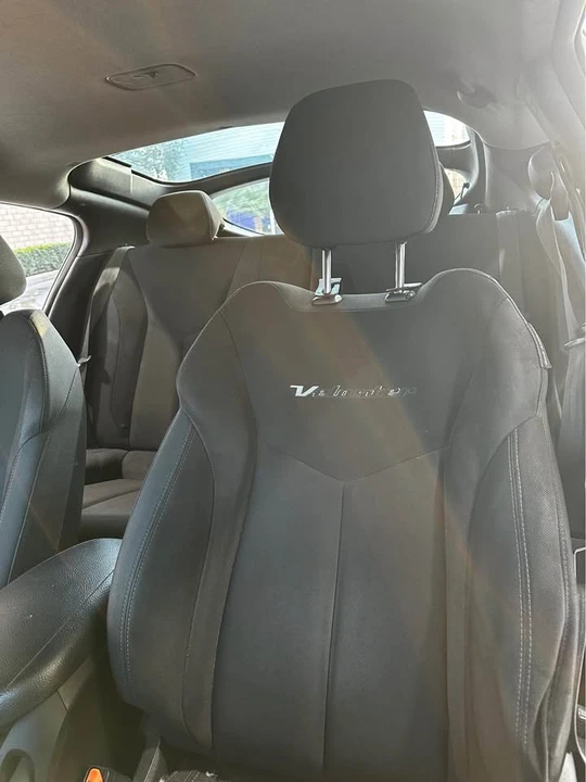 2015 Hyundai Veloster - Image 7 of 10