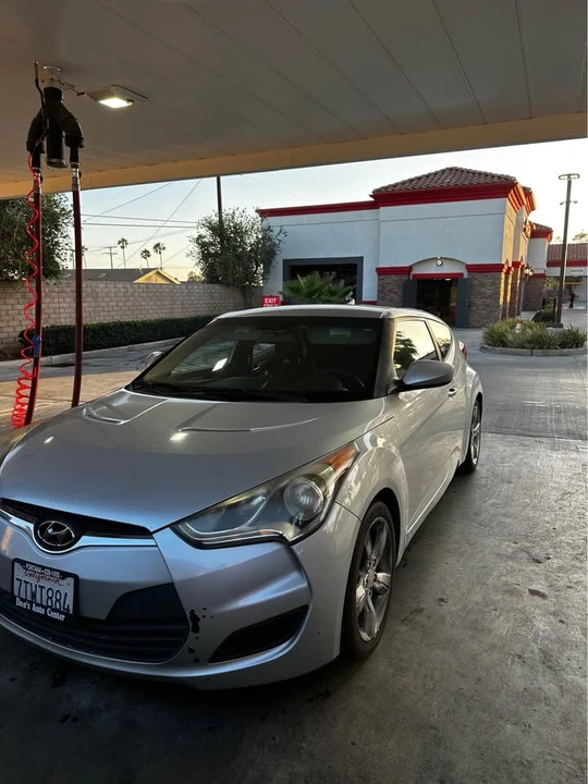 2015 Hyundai Veloster - Image 10 of 10