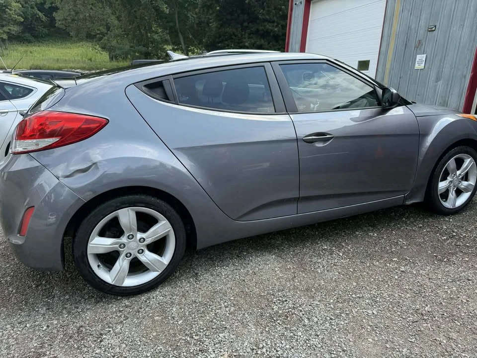 2015 Hyundai Veloster - Image 5 of 14
