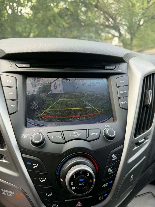 2015 Hyundai Veloster - Image 10 of 14