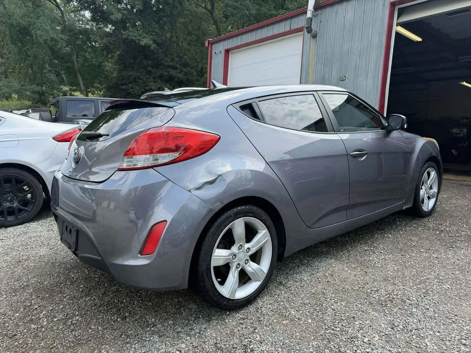 2015 Hyundai Veloster - Image 4 of 14