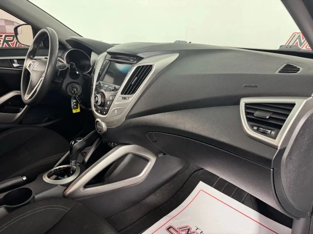 2015 Hyundai Veloster - Image 12 of 12
