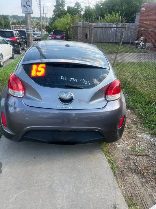 2015 Hyundai Veloster - Image 3 of 9