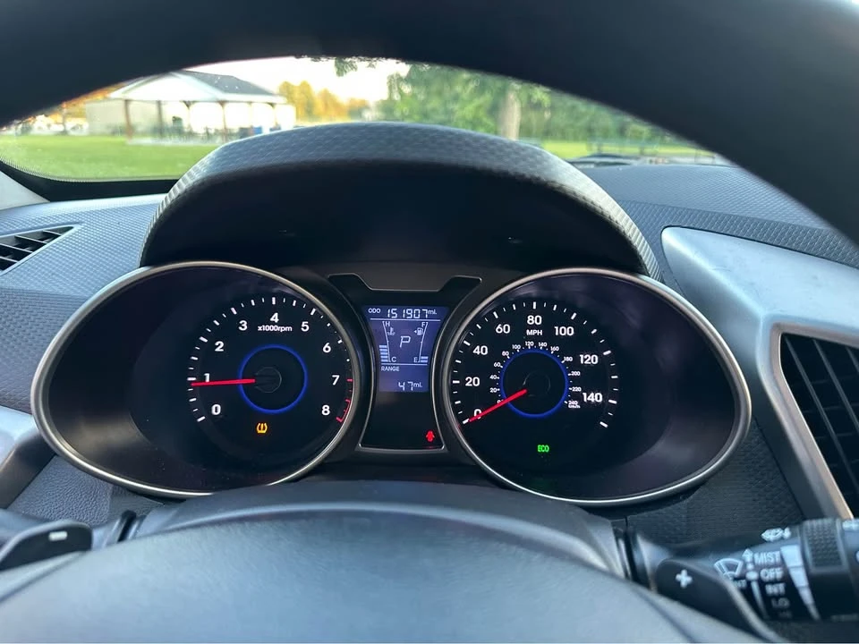 2015 Hyundai Veloster - Image 10 of 11