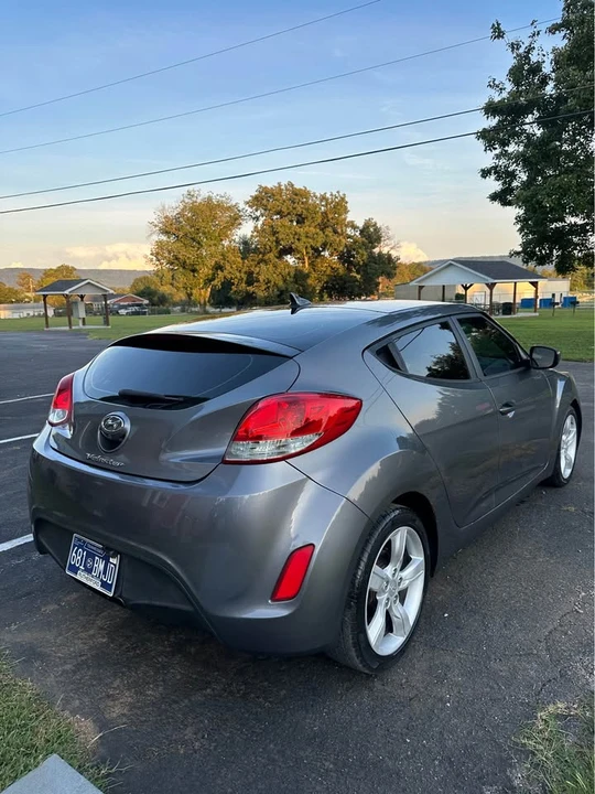 2015 Hyundai Veloster - Image 3 of 11