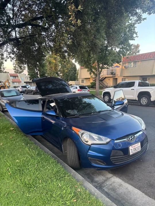2015 Hyundai Veloster - Image 8 of 9