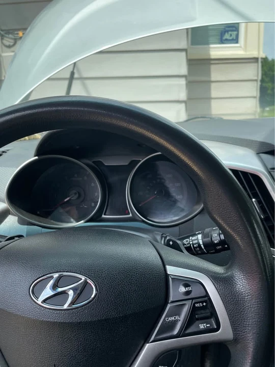 2015 Hyundai Veloster - Image 6 of 6