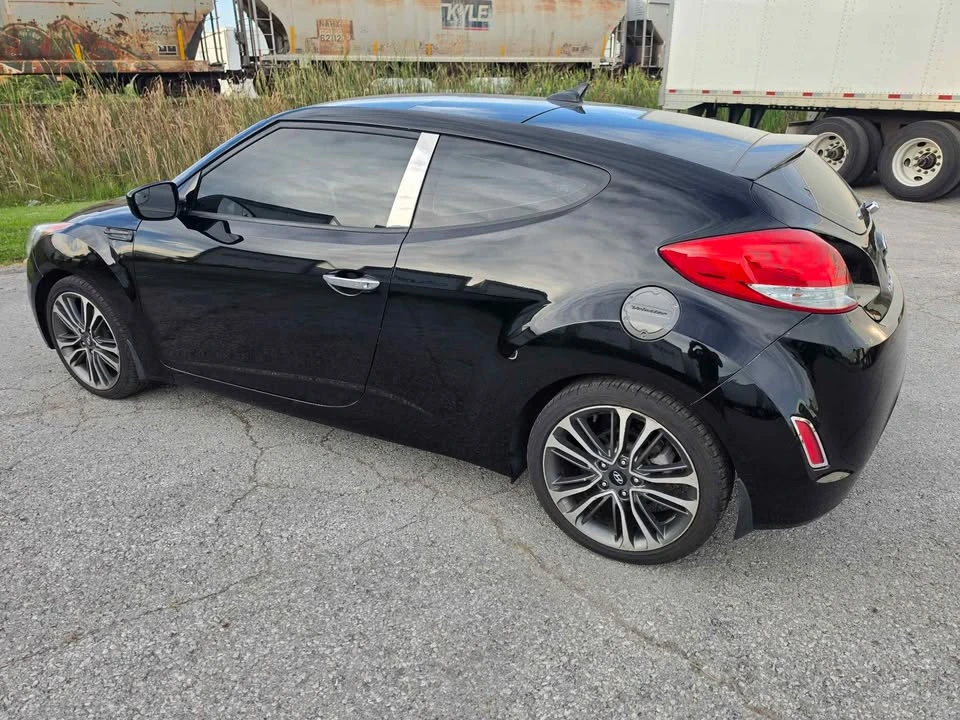 2015 Hyundai Veloster - Image 4 of 8