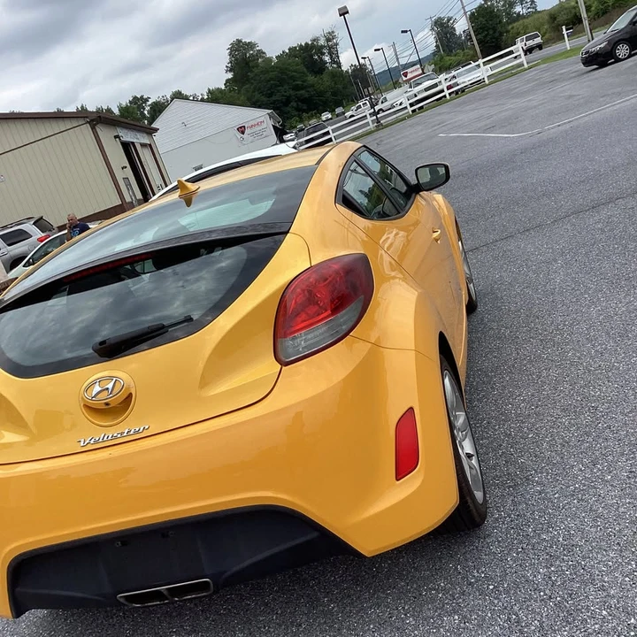 2015 Hyundai Veloster - Image 11 of 15