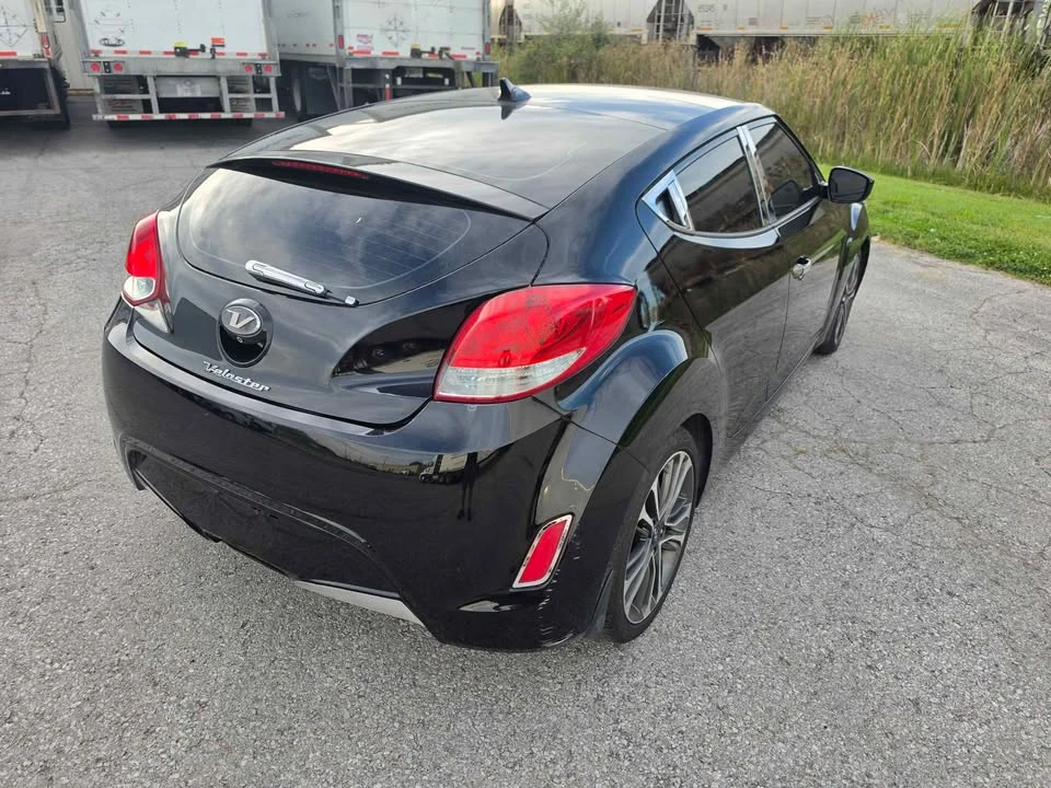 2015 Hyundai Veloster - Image 3 of 8