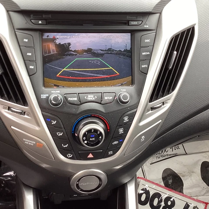 2015 Hyundai Veloster - Image 4 of 15