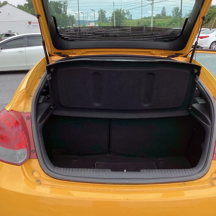 2015 Hyundai Veloster - Image 10 of 15