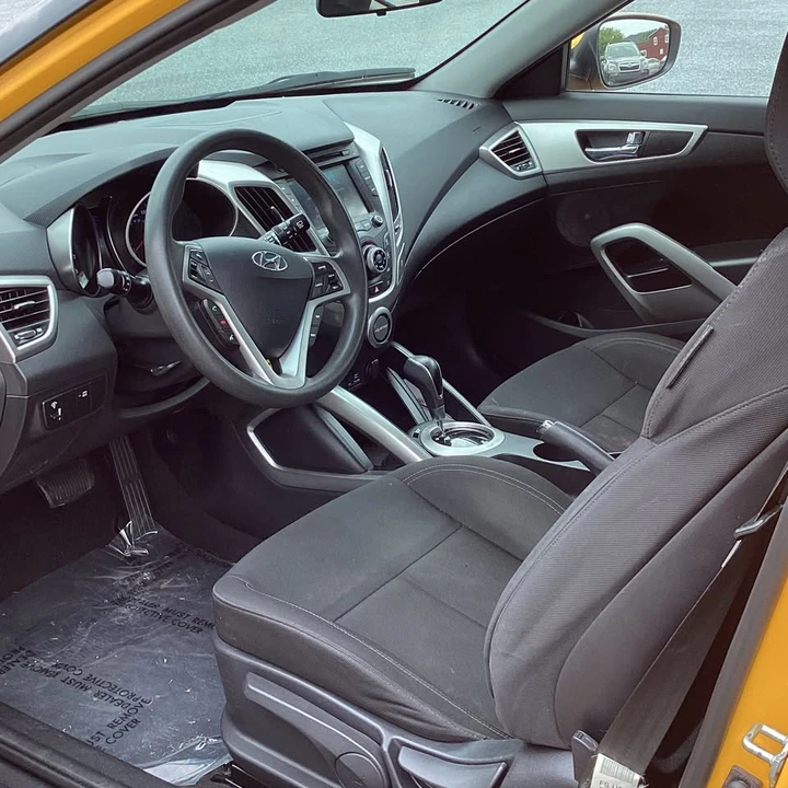2015 Hyundai Veloster - Image 3 of 15