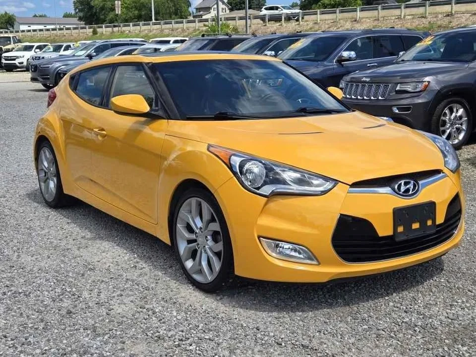 2015 Hyundai Veloster - Image 2 of 20
