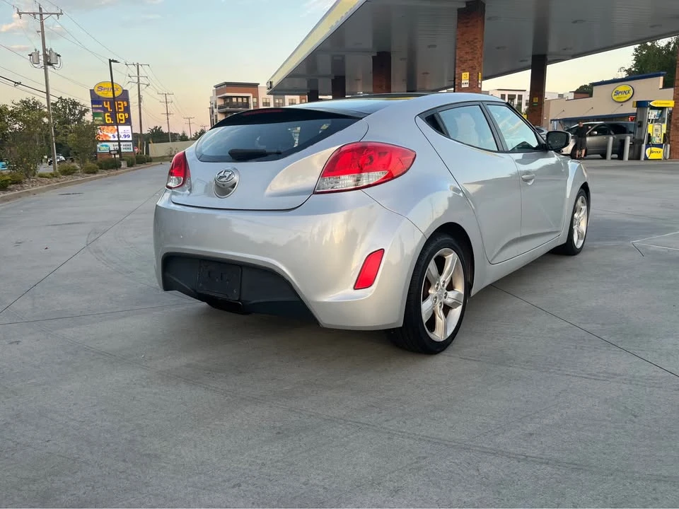 2015 Hyundai Veloster - Image 3 of 16