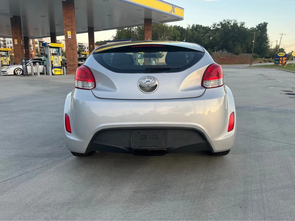 2015 Hyundai Veloster - Image 4 of 16