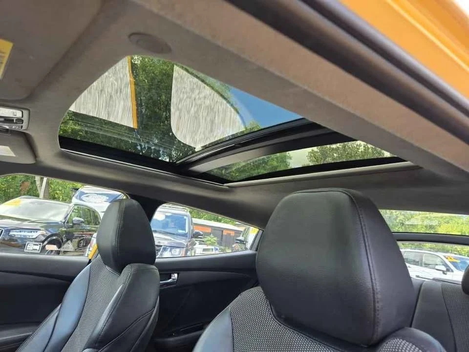 2015 Hyundai Veloster - Image 12 of 20