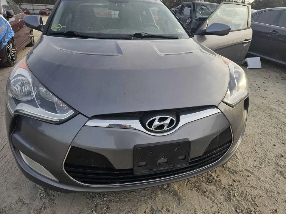 2015 Hyundai Veloster - Image 9 of 9