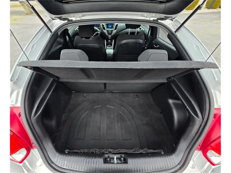 2015 Hyundai Veloster - Image 14 of 19