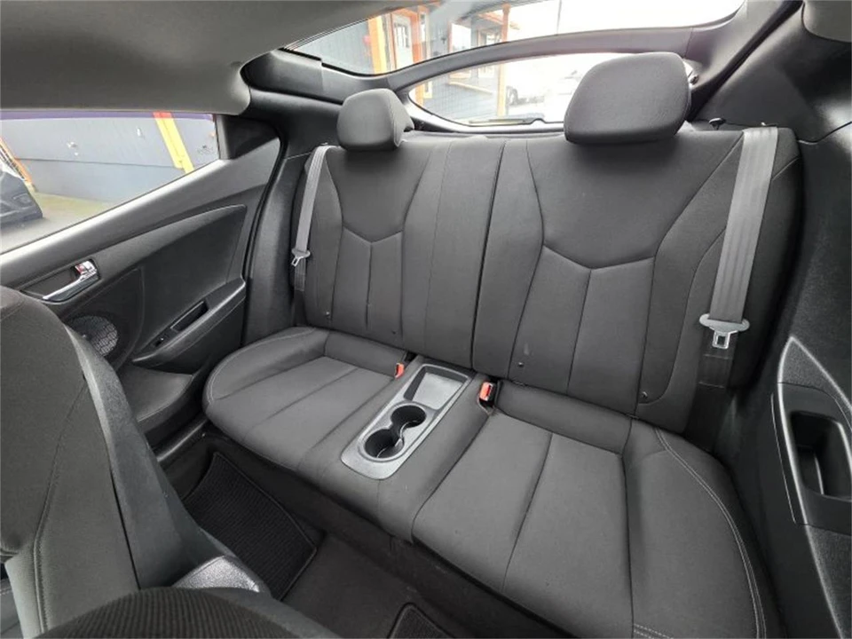 2015 Hyundai Veloster - Image 10 of 19