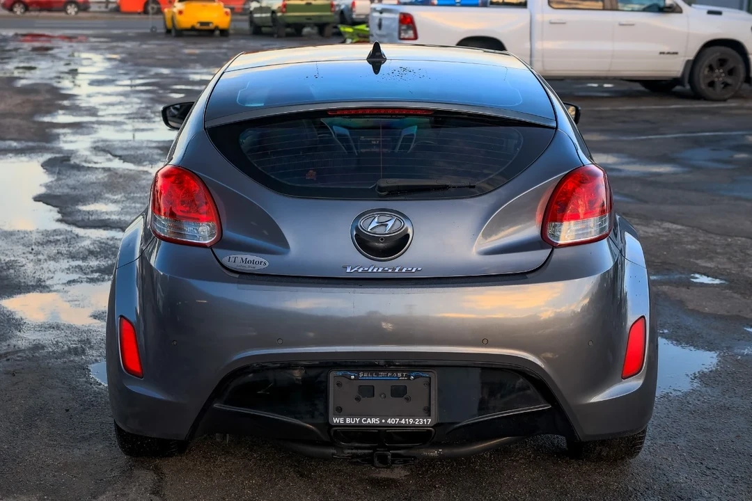 2015 Hyundai Veloster - Image 9 of 12