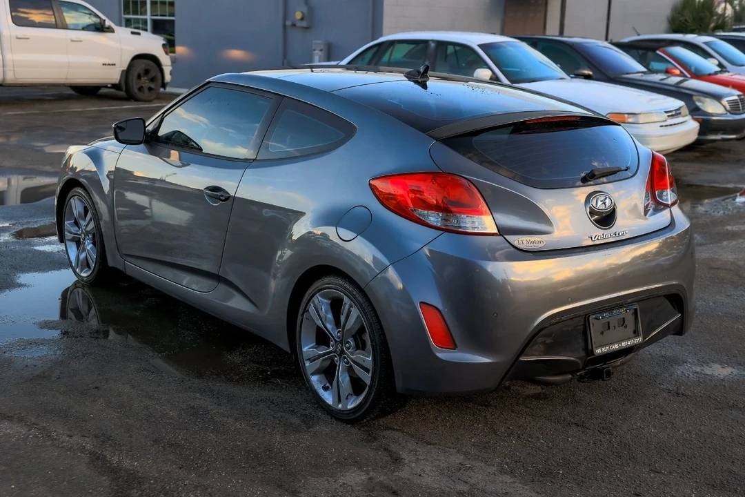 2015 Hyundai Veloster - Image 5 of 12
