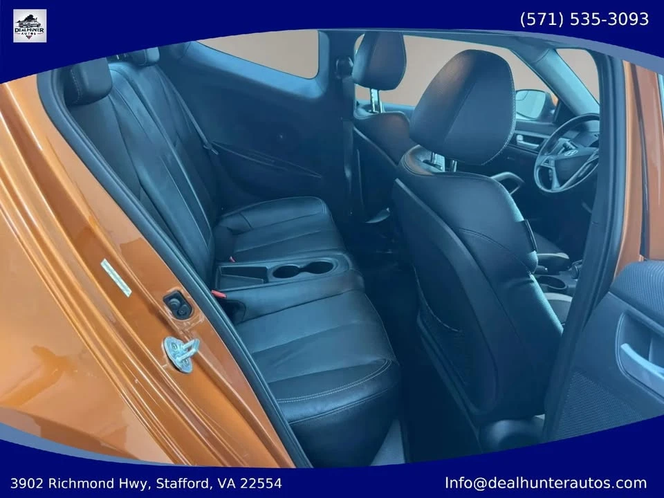 2015 Hyundai Veloster - Image 8 of 16
