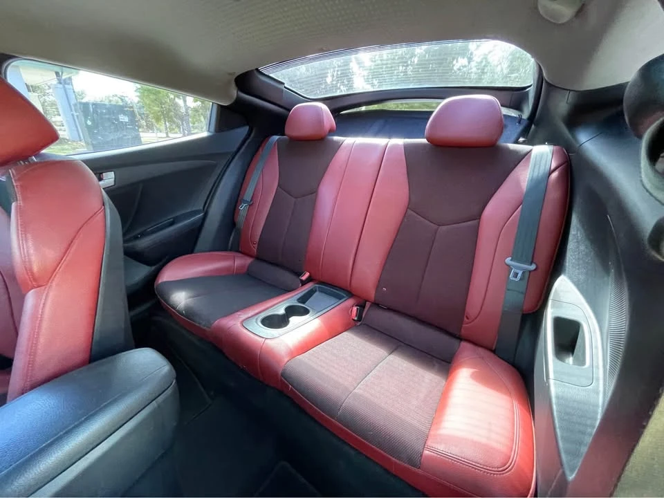 2015 Hyundai Veloster - Image 7 of 10