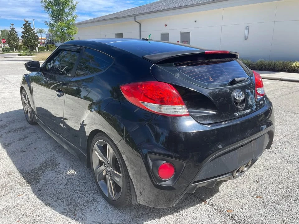 2015 Hyundai Veloster - Image 3 of 10