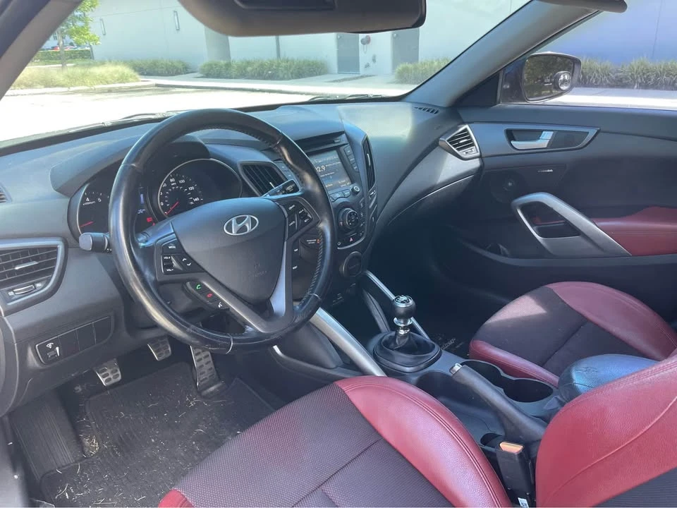 2015 Hyundai Veloster - Image 6 of 10