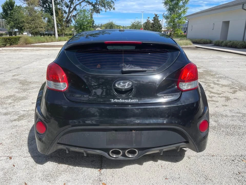 2015 Hyundai Veloster - Image 4 of 10